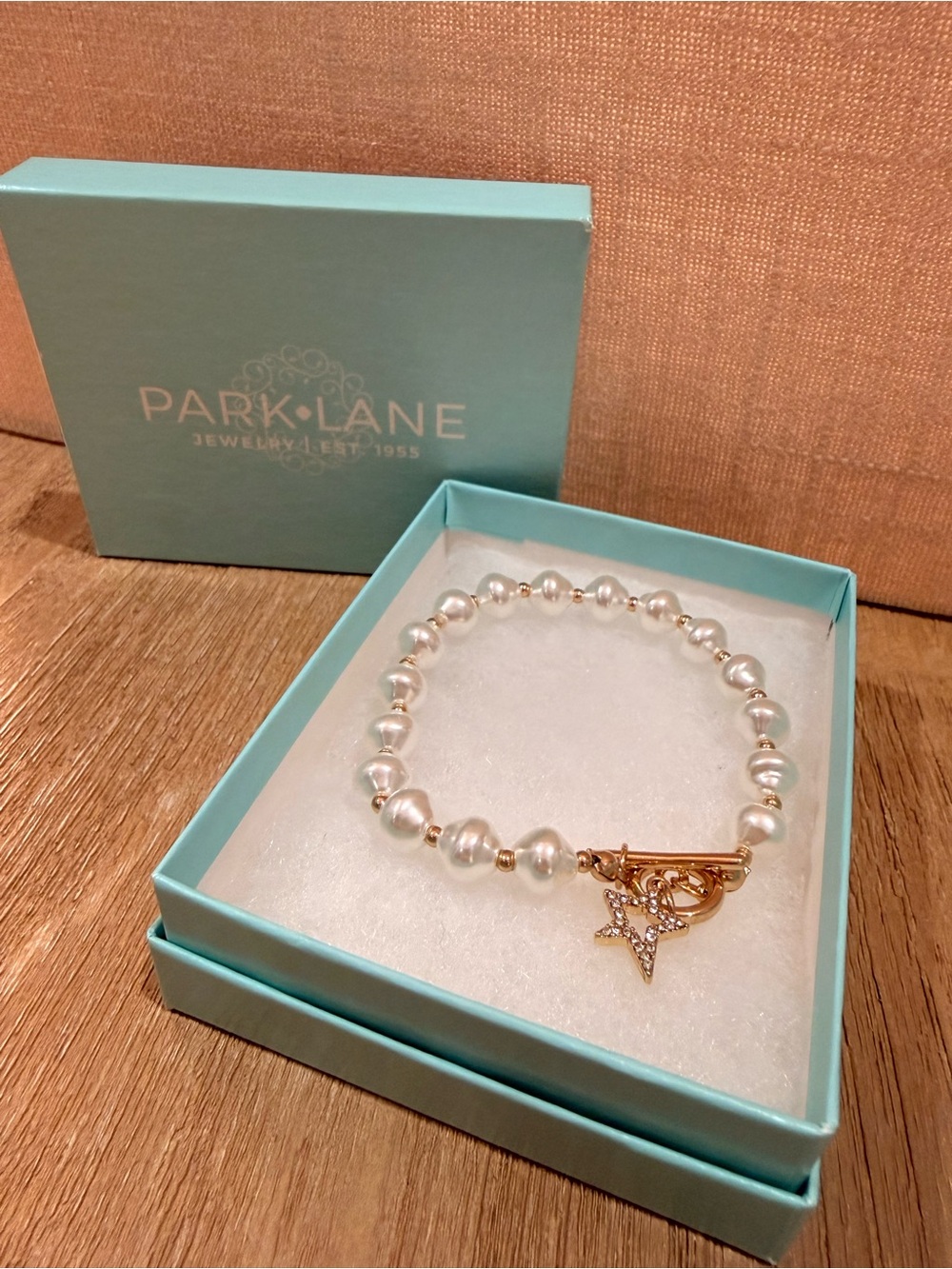Park Lane White Pearl Bracelet with Gold Star Charm